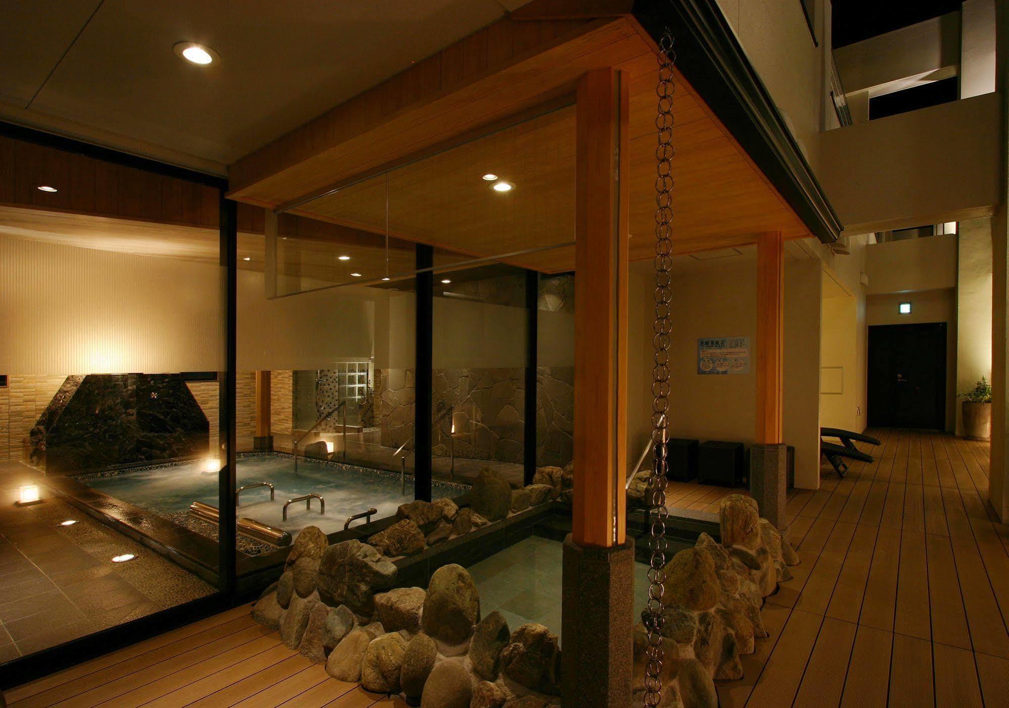 Hotel Coco Grand Takasaki Exterior foto